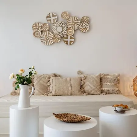 Pleiades Naxos2 * Agkidia